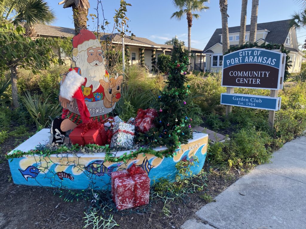 Holiday Decorations & Lighting for Christmas in Port Aransas | www.portaransastex.com