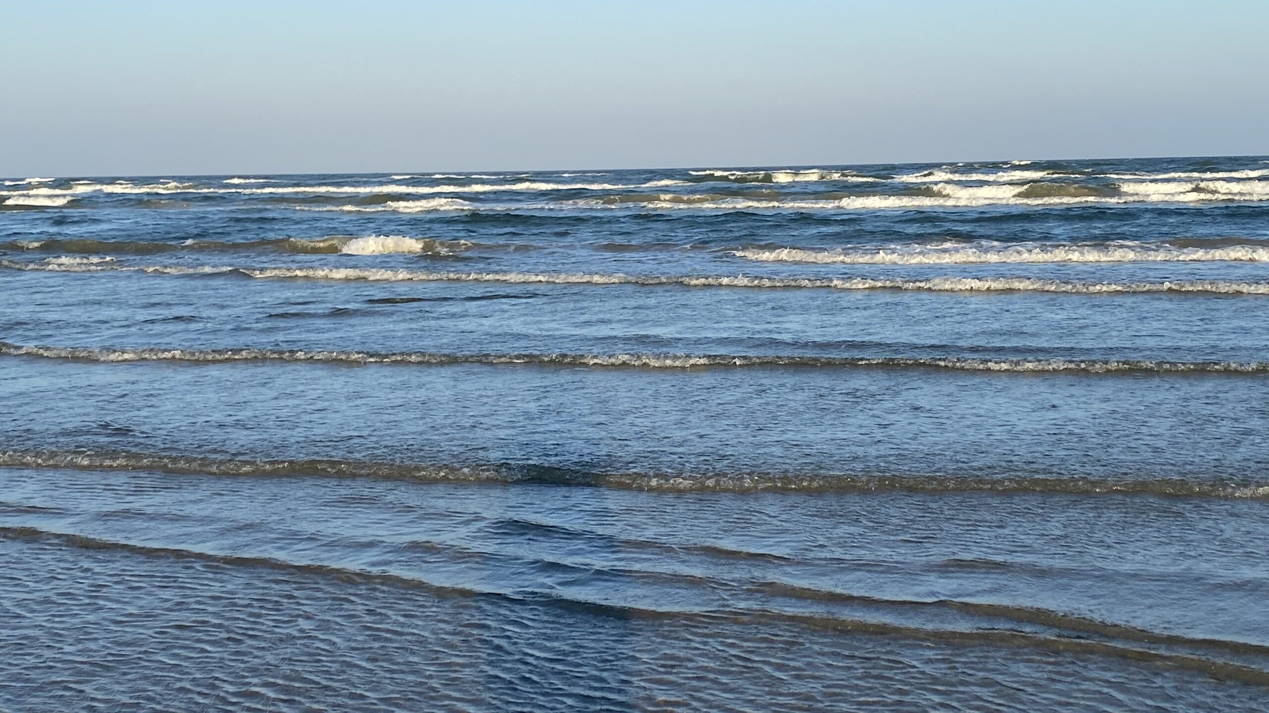 Beach in Port Aransas | www.portaransasrex.com